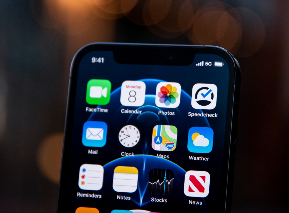 栾城苹果手机维修分享为什么 iPhone 12 在冬季会自动关机 